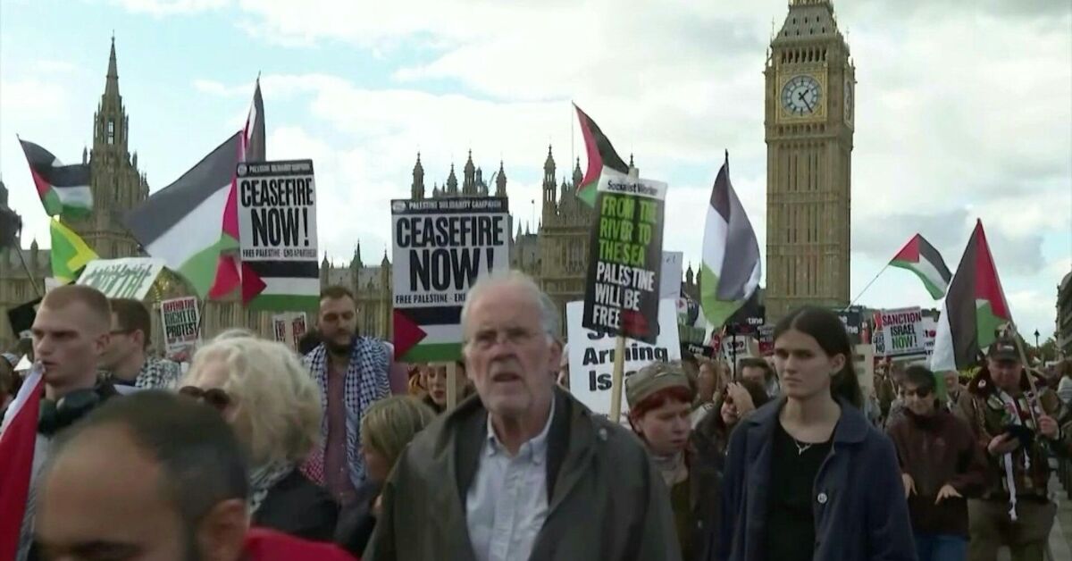 Thousands Join Pro-Palestinian Marches in London, Berlin and Dublin