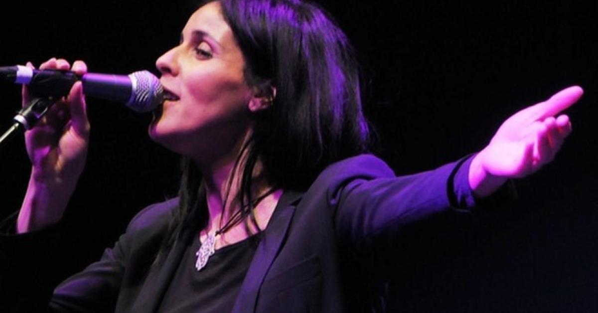 Suad Singer Algerian Folk Singer Souad Massi Blends Sounds in America - AL-MONITOR ...