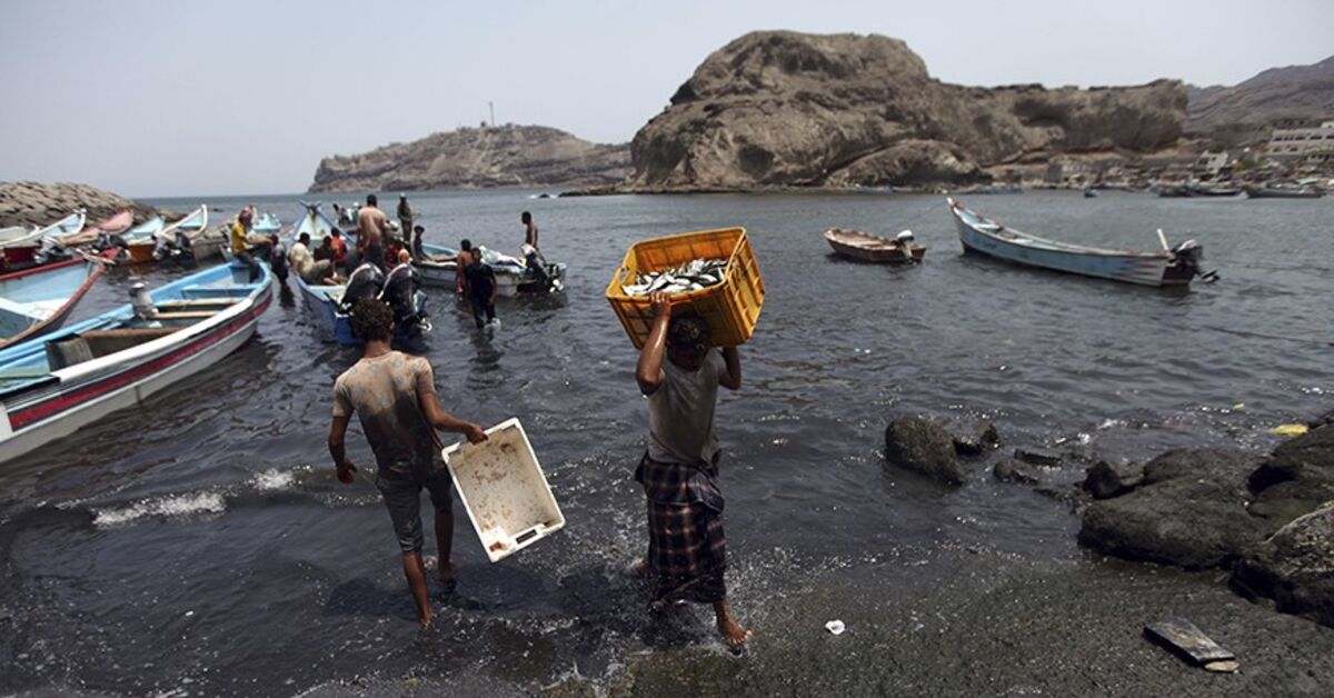 Yemen Faces Increasing Weapons Drugs Smuggling Problem Al Monitor