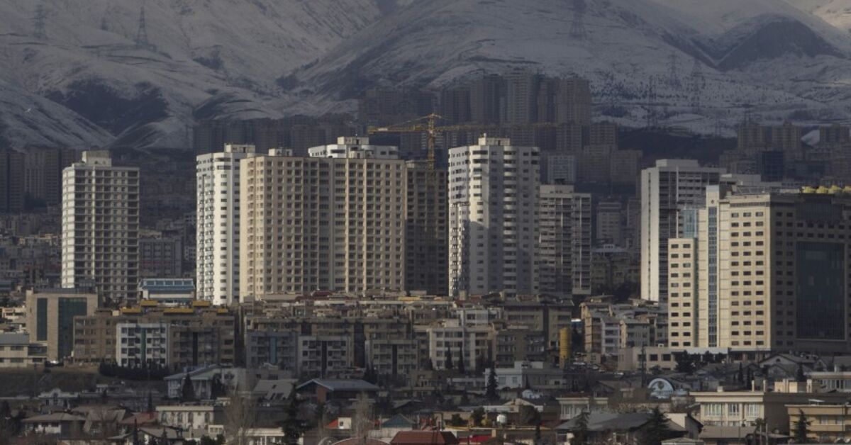 Women realtors may lose jobs in Iran - AL-MONITOR: The Middle Eastʼs ...