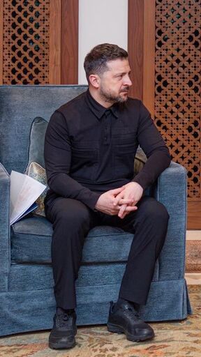 Saudi Crown Prince Mohammad bin Salman meets Ukrainian President Volodymyr Zelenskyy in Jeddah, March 27, 2026.